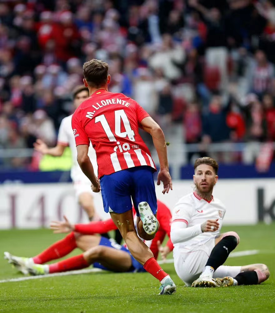 Le numéro 14 porte-bonheur de Llorente fait briller la lumière de l'Atletico Madrid